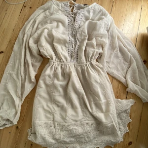 Klänning  - Fin somrig klänning 