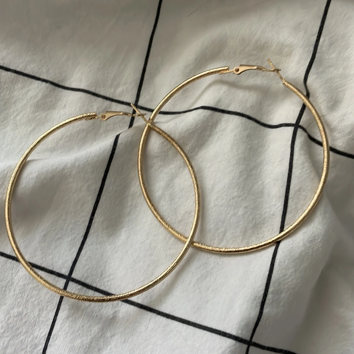 Stora öronhängen - 90