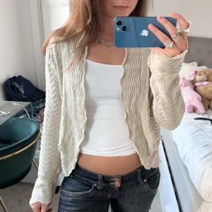 Kofta! - Jättesnygg kofta som passar både till vardags och fest!