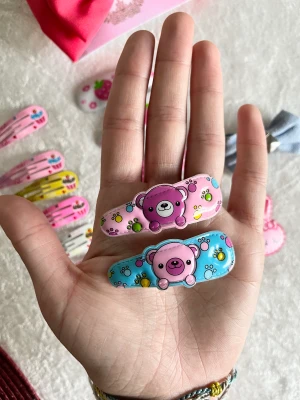 Söta hårspänne - Säljer min lilla samling av söta hårspänne! Allt för 35kr