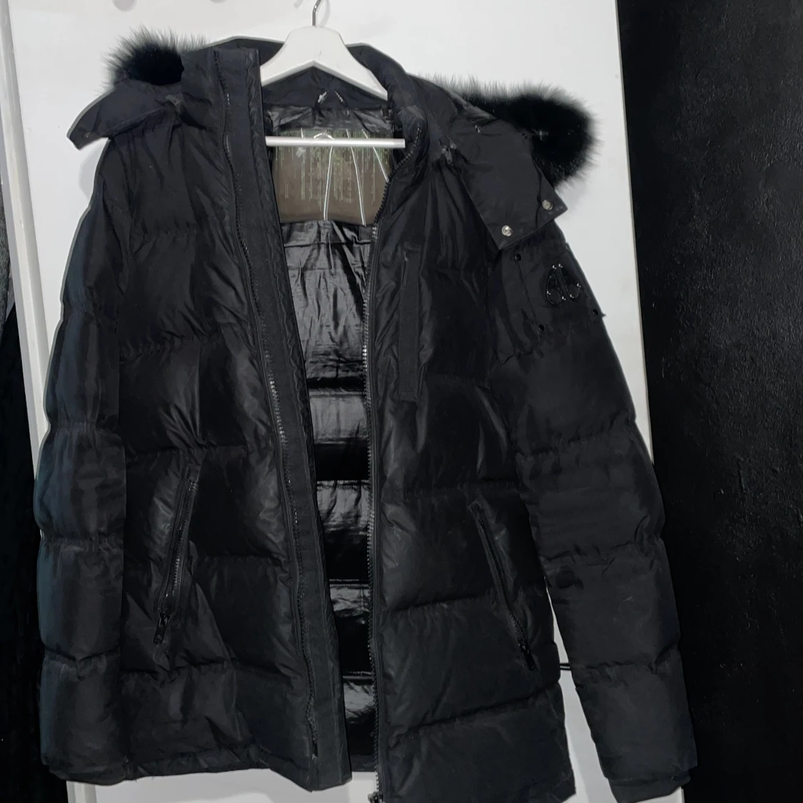 Oanvänd Moose knuckles jacka!