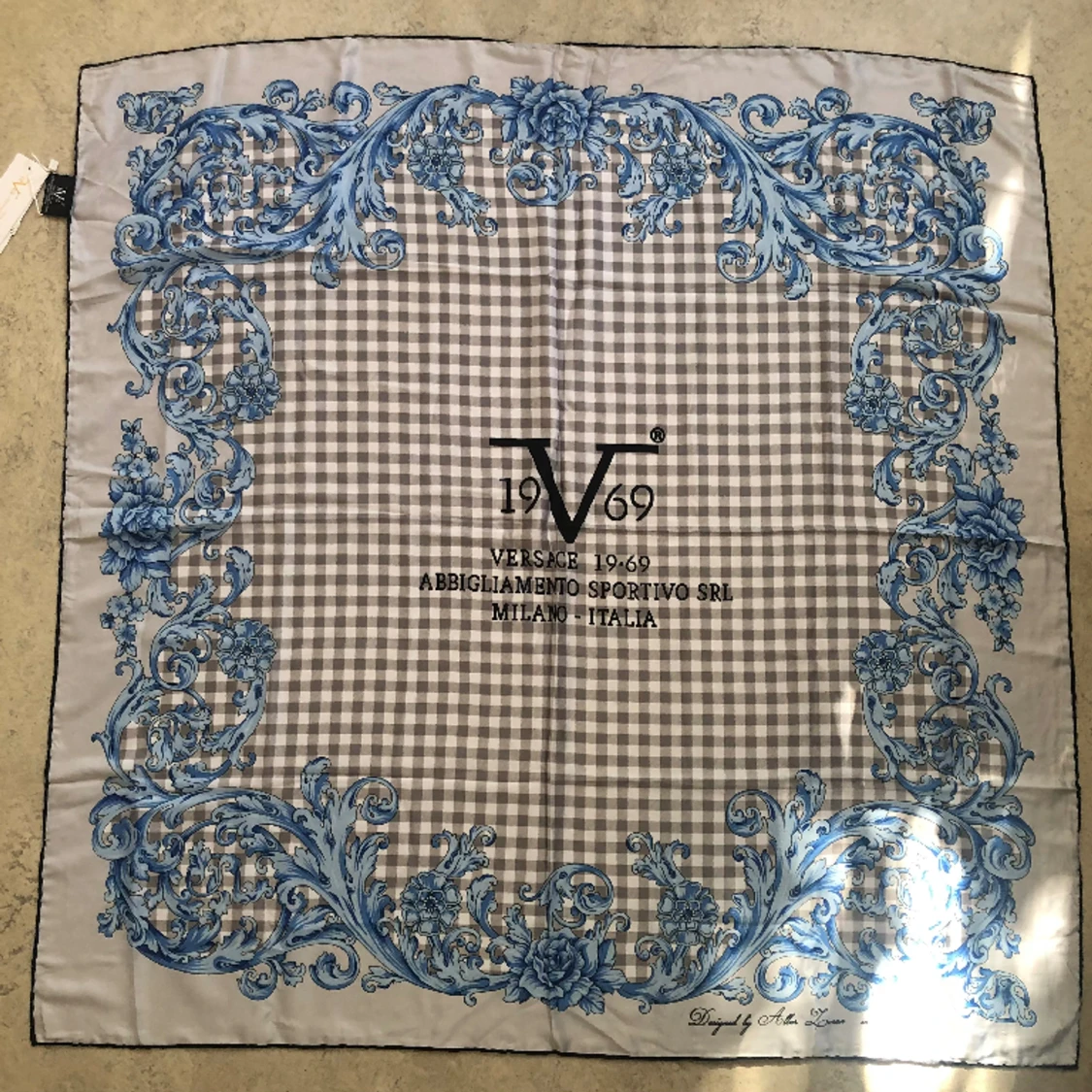 Scarf Versace1969 Abbigliamento Sportivo Milano