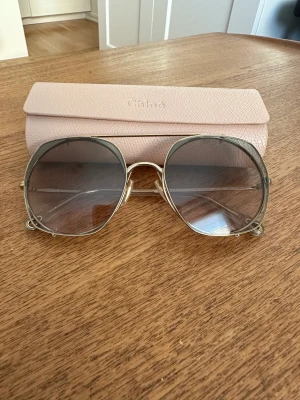 Chloé solglasögon - Solglasögon från Chloé. Köpta 2021.