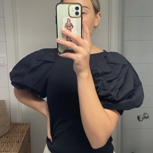 Blus/topp Lindex - Svart blus/topp från Lindex i strl XS.  