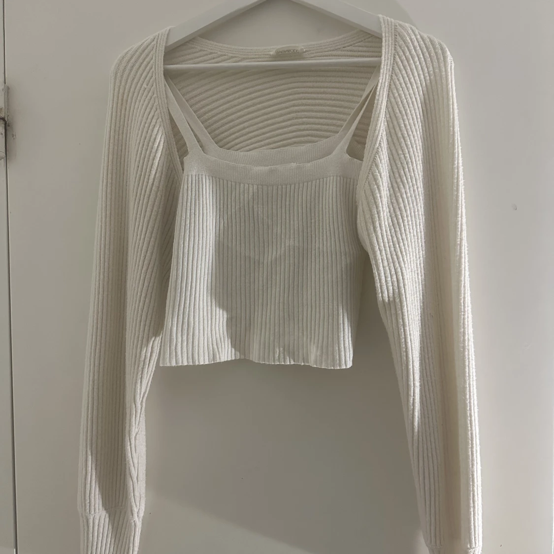 Vit bolero med linne