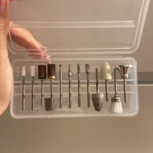 ”Bits” till nagel elfil - Tror de heter ”bits” som man har till en elfil för naglar. Visa är lite använda men inget man märker under användning