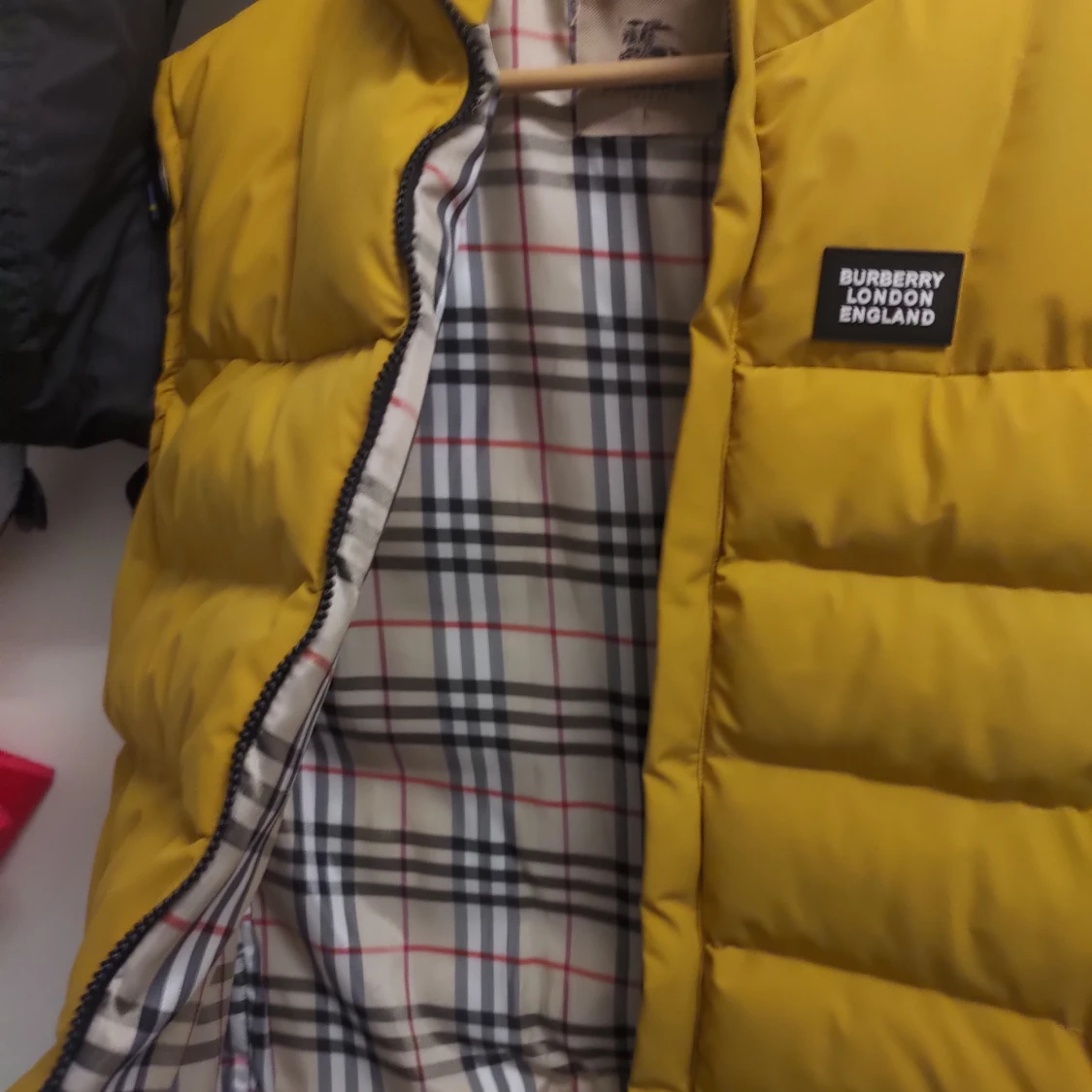 Burberry Väst  - 91