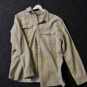 Levis Manchester - Använd 1 gång Storlek L
