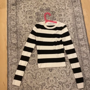 Randig tröja  - ❤️‍🔥💨