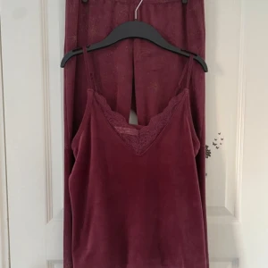 Pyjamas från hunkemöller - Ett jättemysigt sett från hunkemöller! 