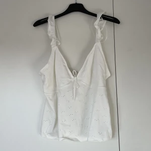 Linne - Gulligt linne med prislappen kvar 