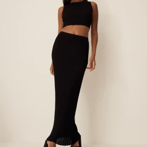 NA-KD set - Säljer detta snygga set från NA-KD Aldrig använt, bara testat på🩷