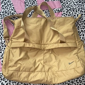 Nike Legend gym yoga väska - Nike Legend gym yoga träningsväska