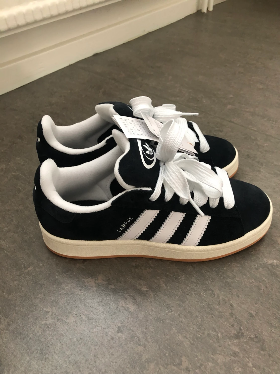 Adidas campus 00s