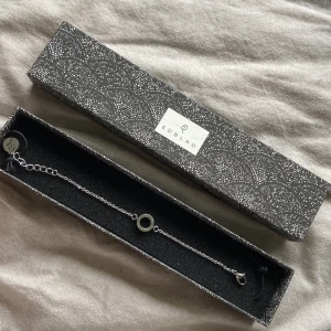 armband edblad - oandvänt armband från edblad!🖤