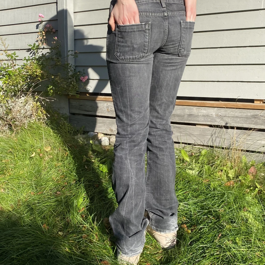 grå lågmidjade jeans - 90