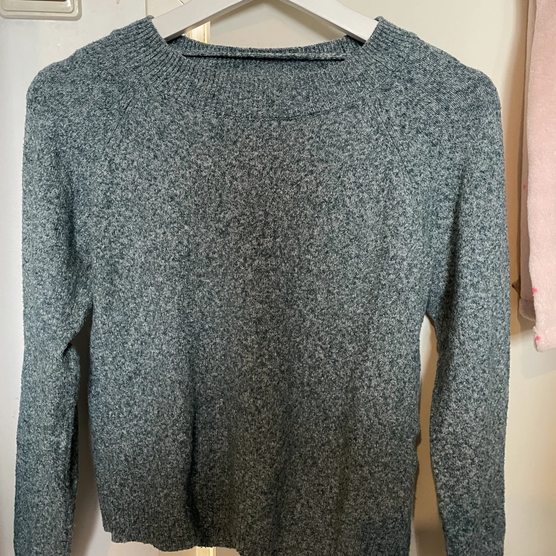 Grön stickad tröja  - 90