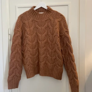 Stickad tröja Co’couture  - Stickad tröja från Co’couture i otrolig kvalitet. Endast testad. Perfekta höstfärgen