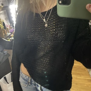 Stickad tröja  - Stickad tröja från bikbok som jag inte får någon användning av!