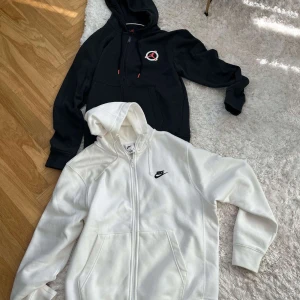Helt nya nike tröjor för bra pris - Helt nya nike tröjor för bra pris i svart och vit