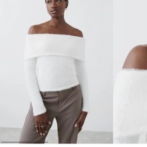 Gina tricot  - Fluffig snygg topp från Gina Tricot Prislapp på! Storlek M