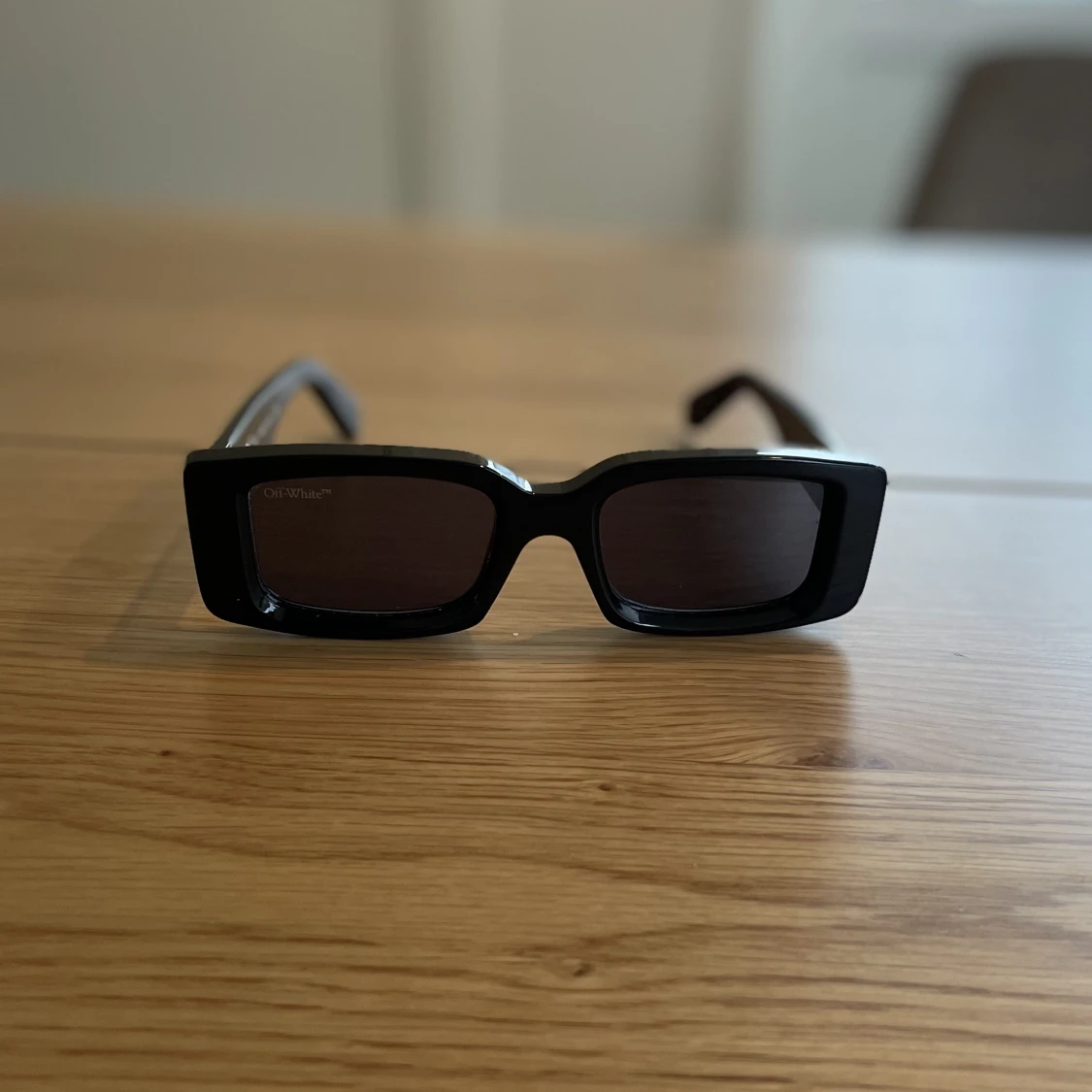 Offwhite solglasögon - 91