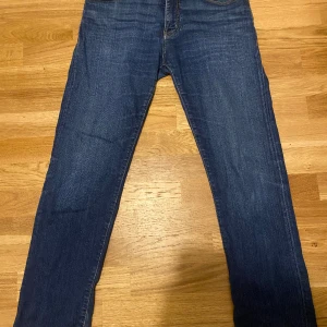 Armani Jeans  - Armani Jeans använt ett fåtall gånger 