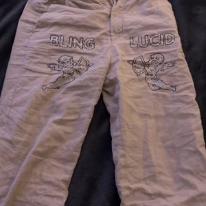 Bling lucid linnebyxor - Inte jätteanvänd men har använts några gånger. 