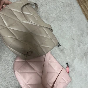 väska - 1 st för 50kr