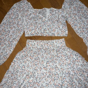 Set  - Som ny, storlek S från Shein. 