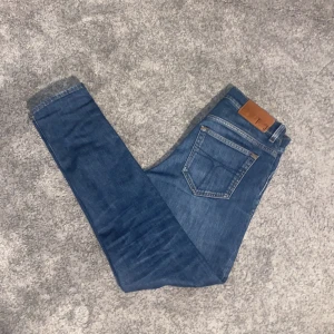Tiger of Sweden jeans - Snygga tiger of Sweden jeans i bra skick. Storlek 29/32 och sann i storleken. Tveka inte av att skriva vid funderingar. Pris kan diskuteras!!