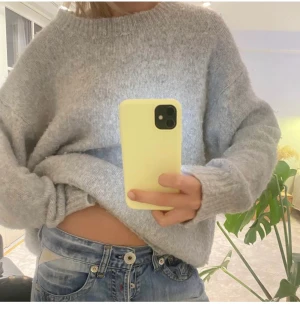 Stickad grå tröja  - Säljer denna jätte sköna och fina stickade grå tröja från zara! 🥰