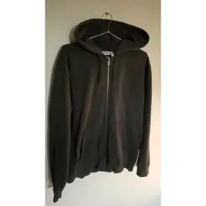 Zip hoodie från Weekday, storlek M