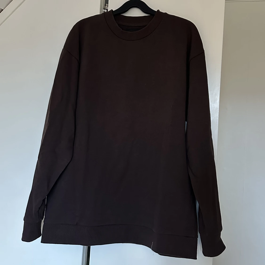 Mörkblå tröja  - 91