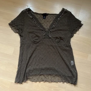 Mesh blus  - sjukt fin brun mesh blus i storlek M. 