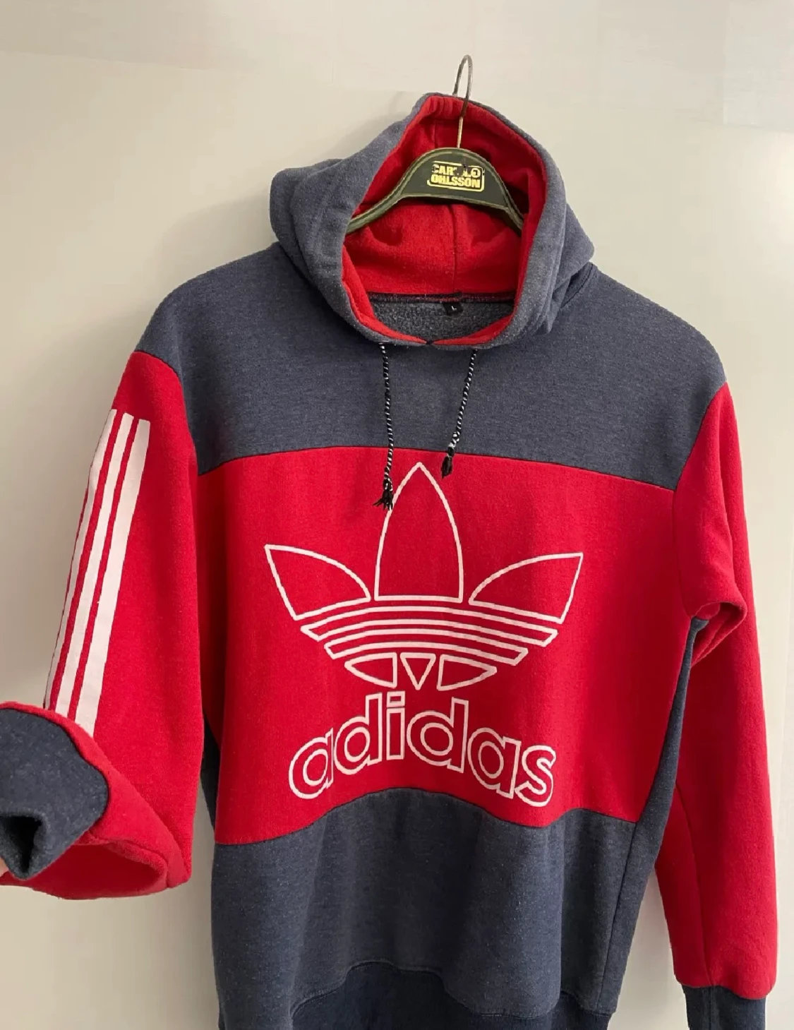 Adidas hoodie storlek M/L