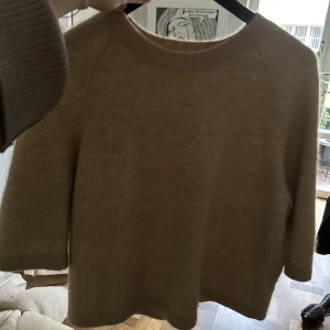 &otherstories 3/4 ärmad tröja  - Trekvartsärmad tröja från &otherstories som endast är använd en gång 