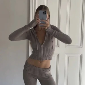 Catania set - Säljer mitt set den Catania i beige stl S. (första bilden är lånad)Endast använt 2 gånger säljer för 600:- Hör av dig vid frågor💕