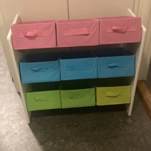 Hylla - Finns i Örebro 