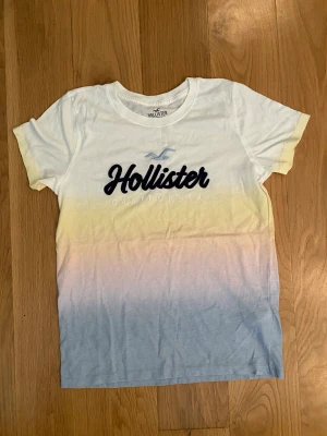 hollister shirt -  hollister shirt! very comfy and in perfect condition ✨🌈