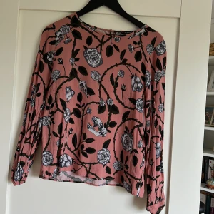 Blus, str L  - Fin skick, strl L 