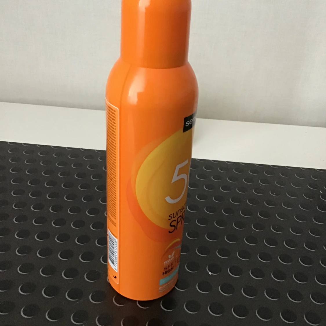 oanvänd solkräm spray  - 90