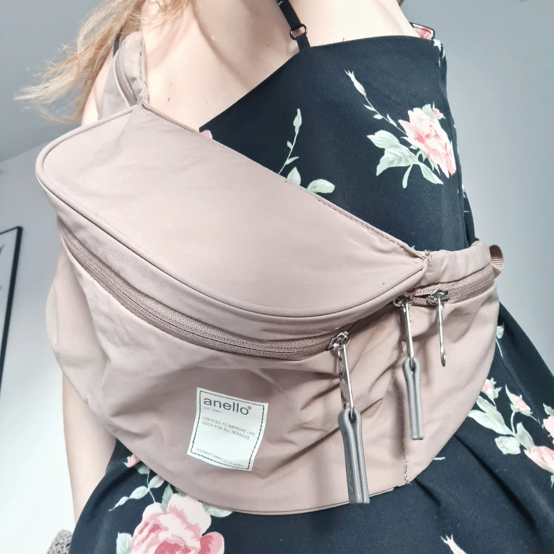 Anello crossbody bag