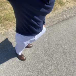 Linen - Polo Shirt - Bomull, linnen rare polo från zara. Den är inköpt för 559 kr, och inprincip aldrig använd. Jag ser gärna att mitt pris kvarstår. Hör av er för mer frågor:) 