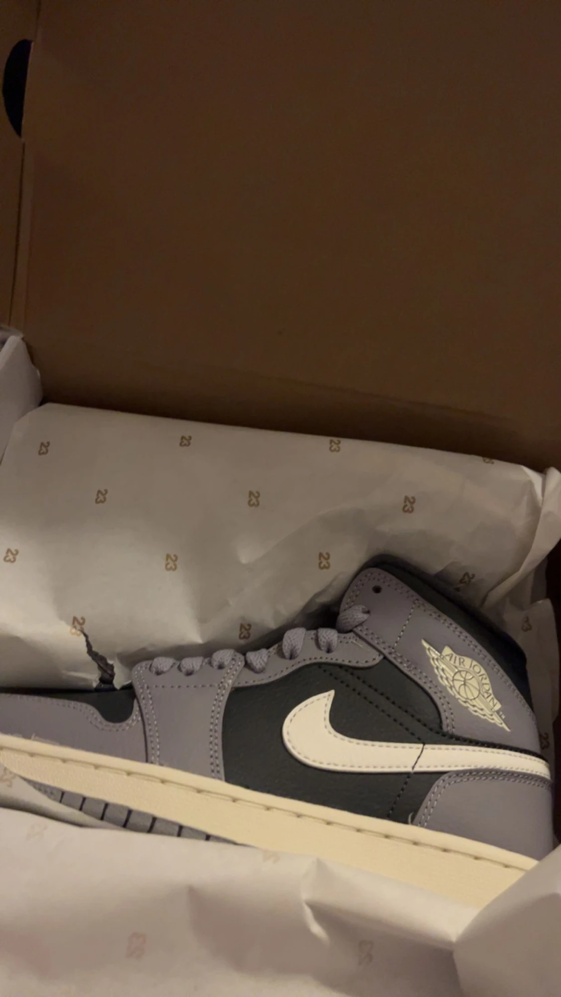 Jordan 1mid Grey black  - 90