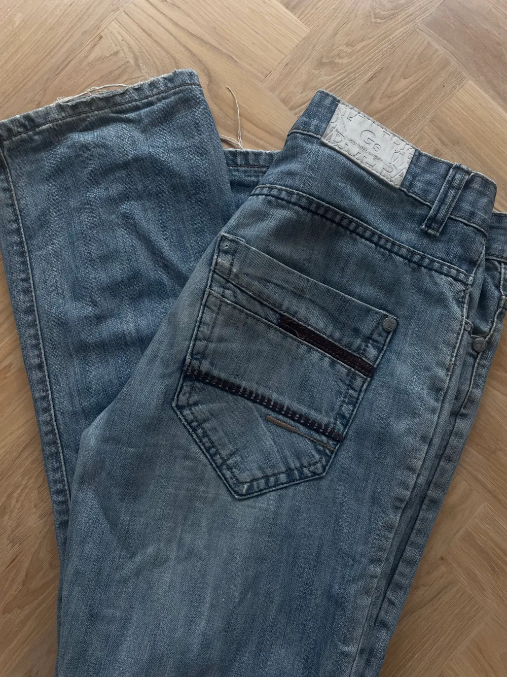 Jeans som har blivit försmå för mig. Jeans & Byxor.