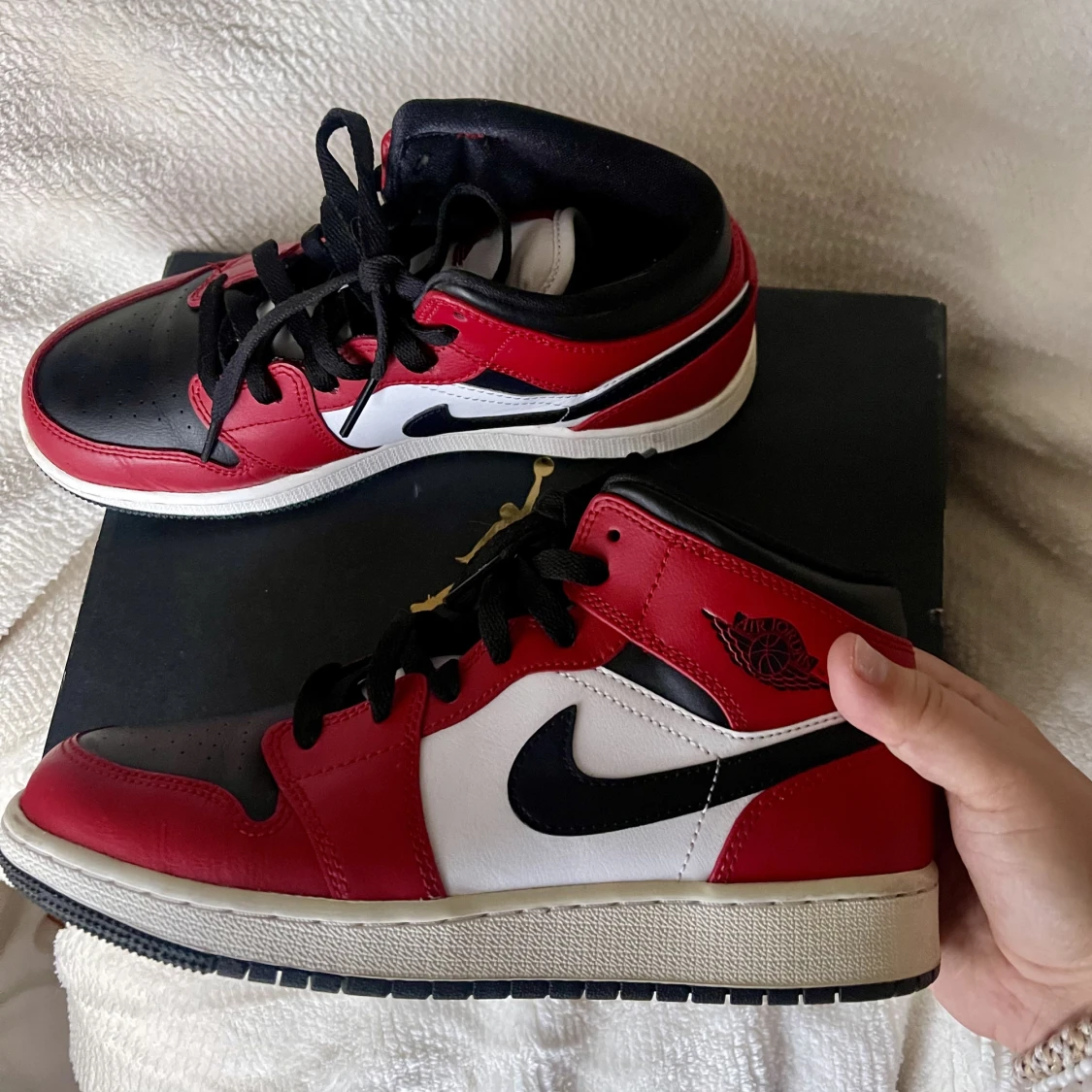 Air Jordan Mid 1’ Chicago - 91