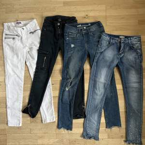Fyra par barn jeans i storlek 146. 50kr st