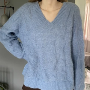 Blå Carin Wester tröja - Fin tröja i bra skick från Carin Wester, storlek M.