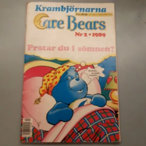 Care Bears magazine - Care Bears nr.2 1989. Gammalt nummer och ganska säker på att den inte går att få tag på längre. Vet inte riktigt vad den är värd. Små defekter men går att läsa som vanligt. På svenska. Kontakta vid frågor eller funderingar❤